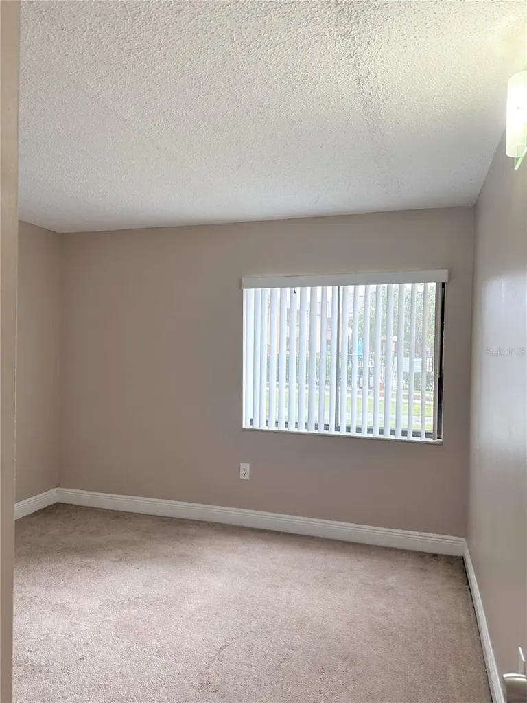 5057 Vineland Road Orlando FL 32811
