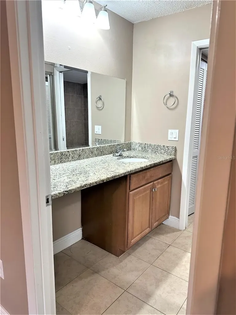 5057 Vineland Road Orlando FL 32811