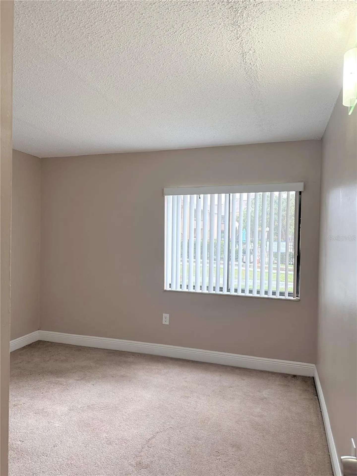 5057 Vineland Road Orlando FL 32811