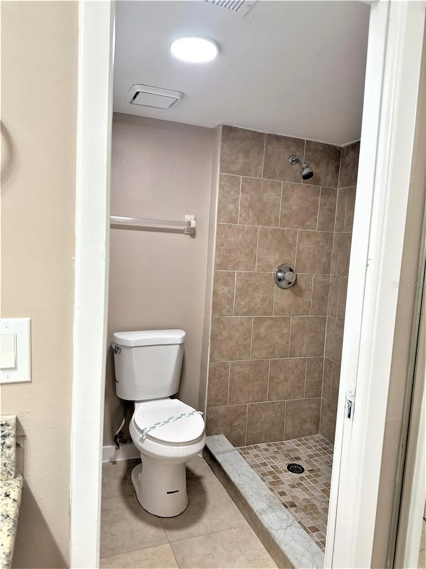 5057 Vineland Road Orlando FL 32811