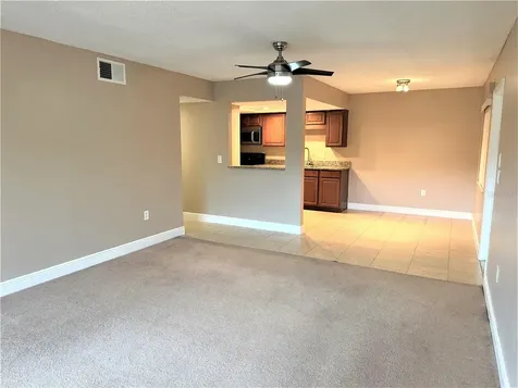 5057 Vineland Road Orlando FL 32811