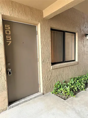 5057 Vineland Road Orlando FL 32811