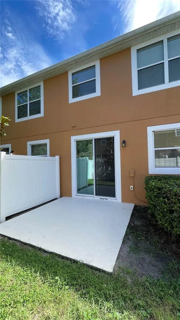 9484 Strongbark Lane Orlando FL 32832