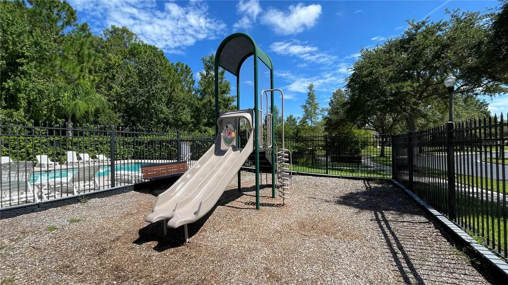 9484 Strongbark Lane Orlando FL 32832