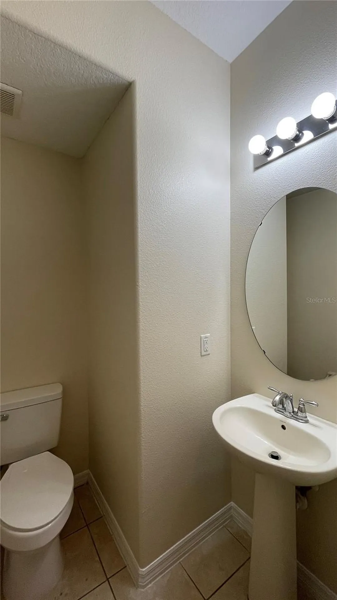 9484 Strongbark Lane Orlando FL 32832