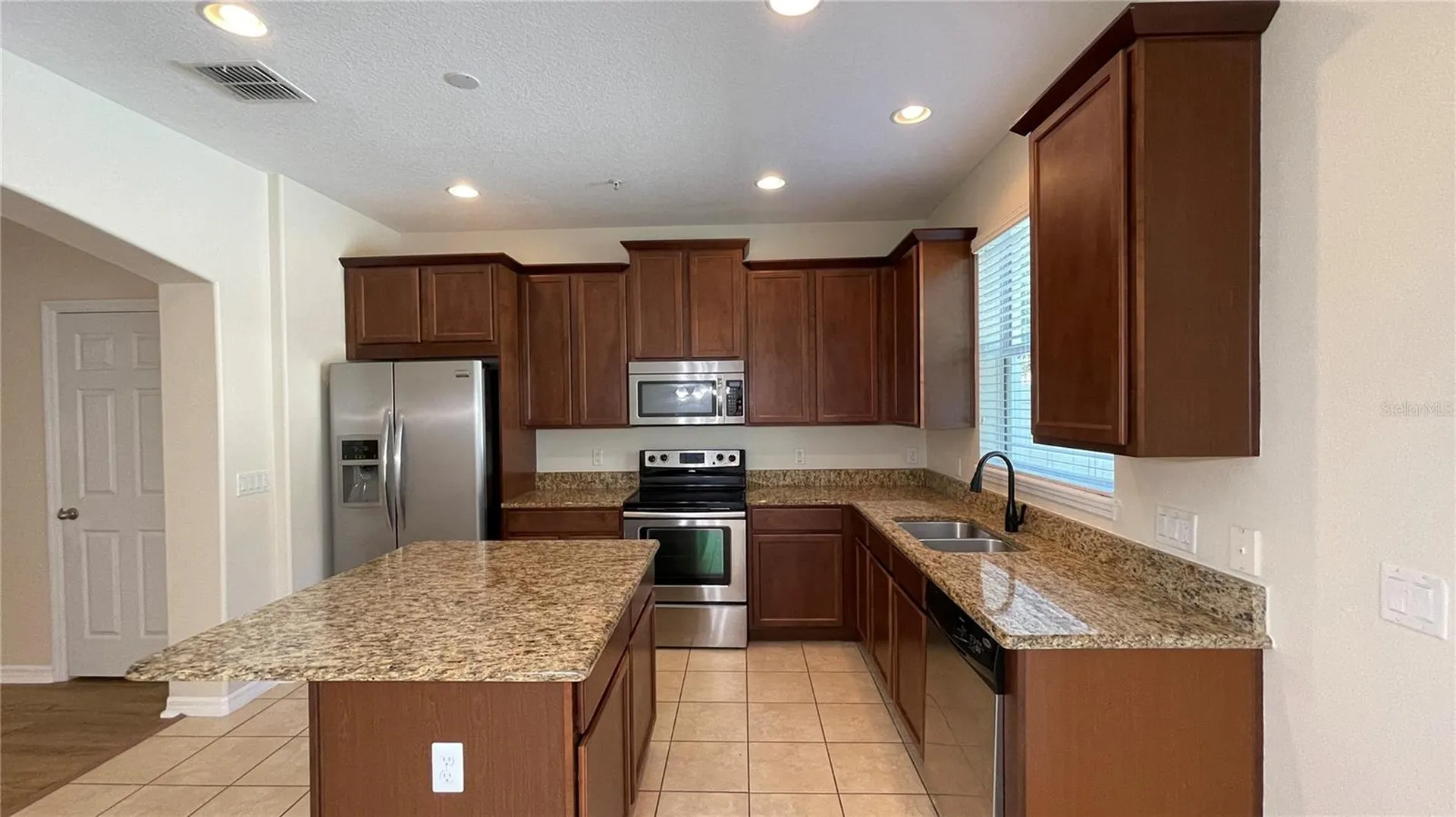 9484 Strongbark Lane Orlando FL 32832