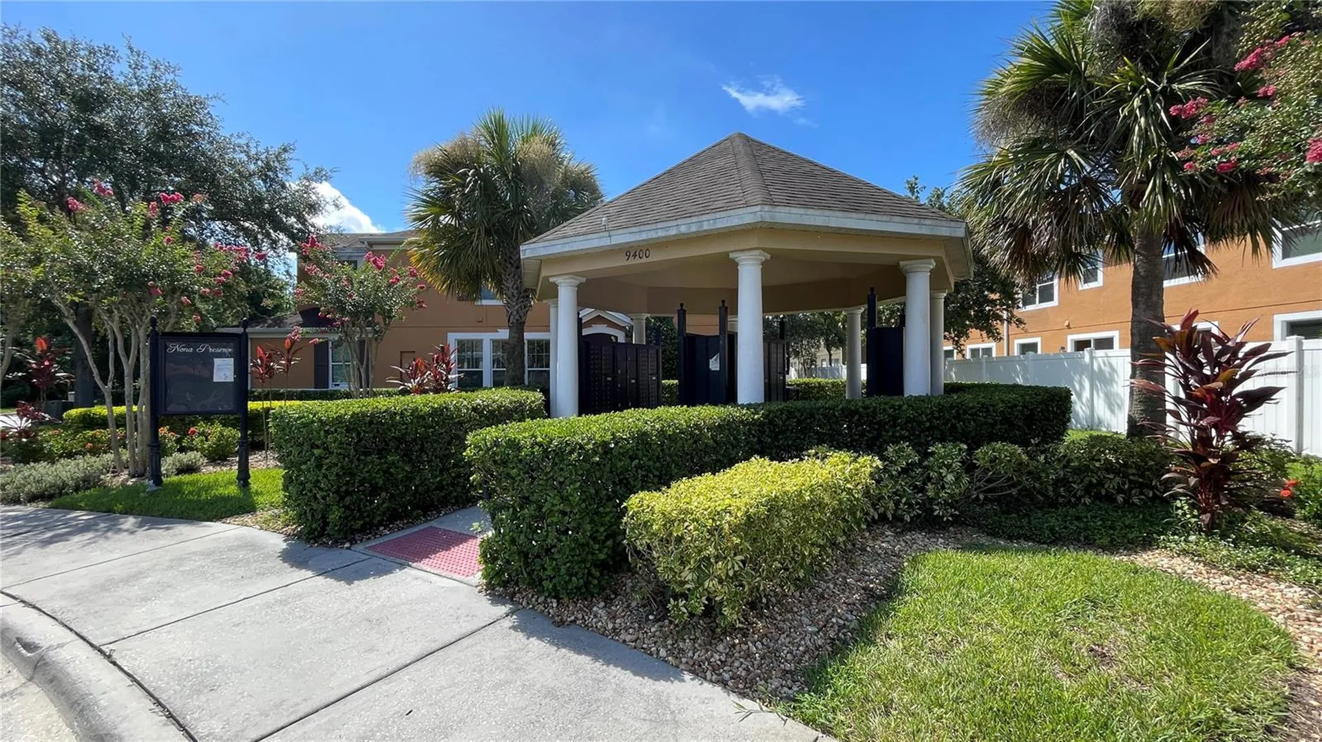 9484 Strongbark Lane Orlando FL 32832