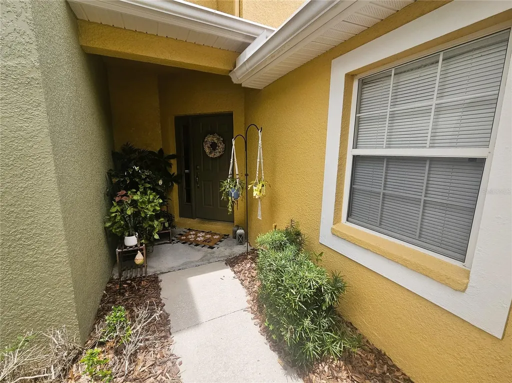 8148 Stone Leaf Lane Tampa FL 33647