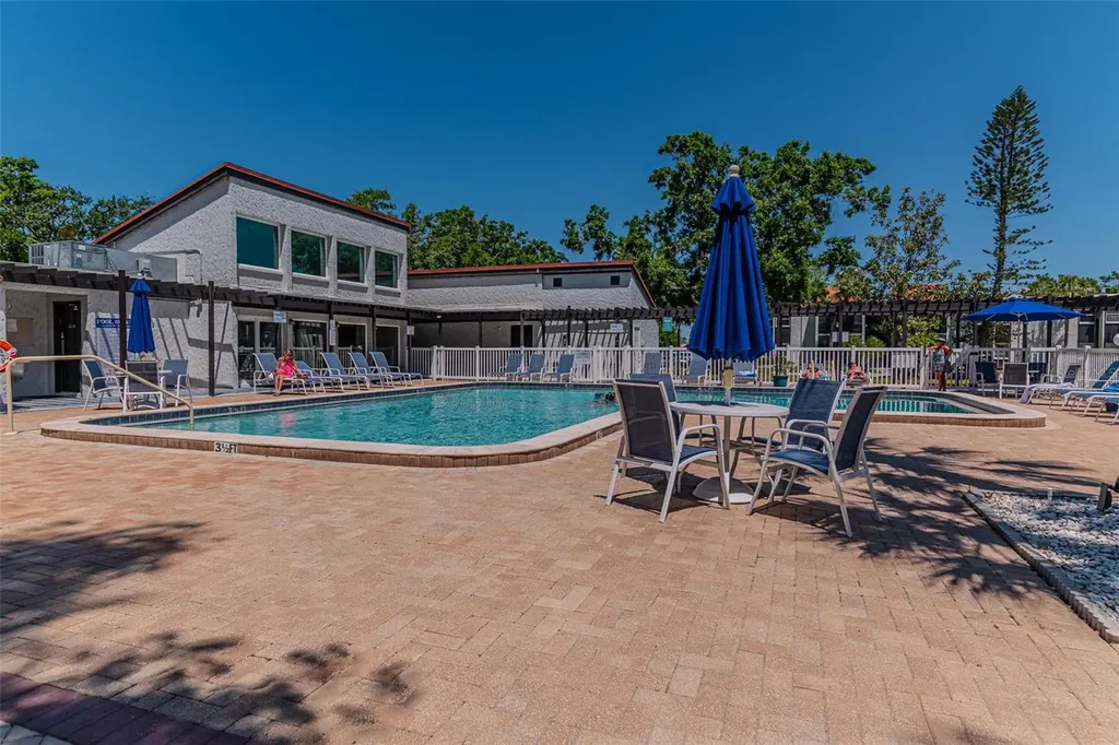 3281 Beneva Road Sarasota FL 34232
