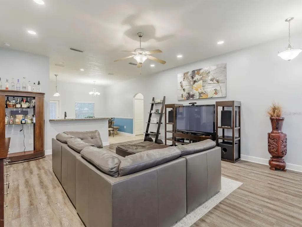 9047 SW 76th Avenue Gainesville FL 32608