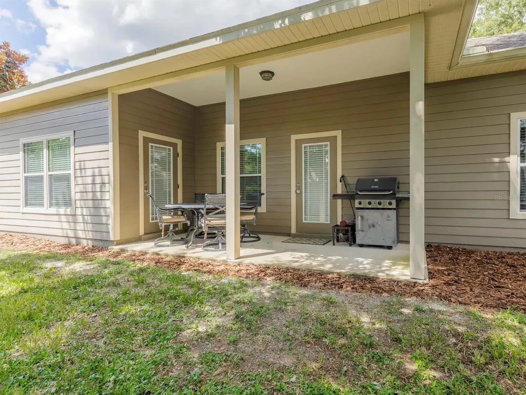 9047 SW 76th Avenue Gainesville FL 32608