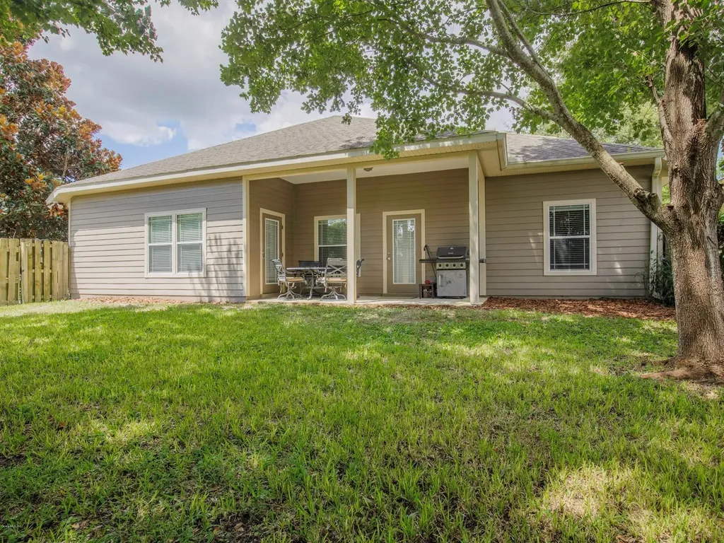 9047 SW 76th Avenue Gainesville FL 32608