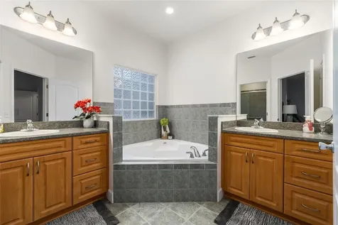 9047 SW 76th Avenue Gainesville FL 32608