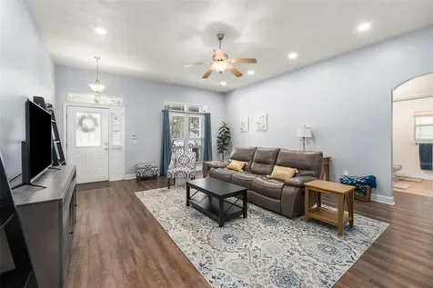 9047 SW 76th Avenue Gainesville FL 32608