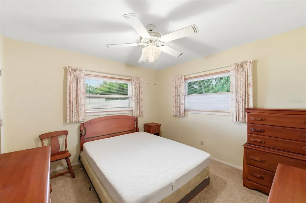 8566 108th Way Seminole FL 33772
