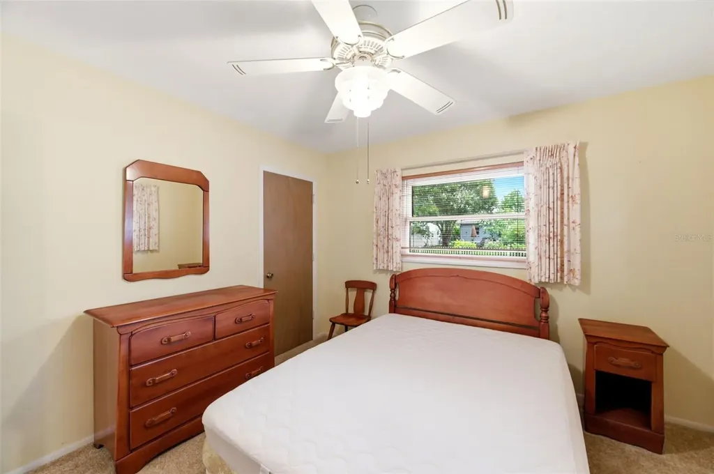 8566 108th Way Seminole FL 33772
