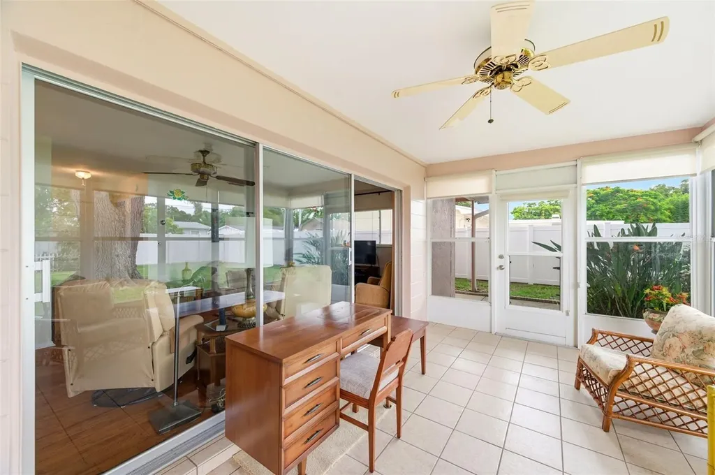 8566 108th Way Seminole FL 33772