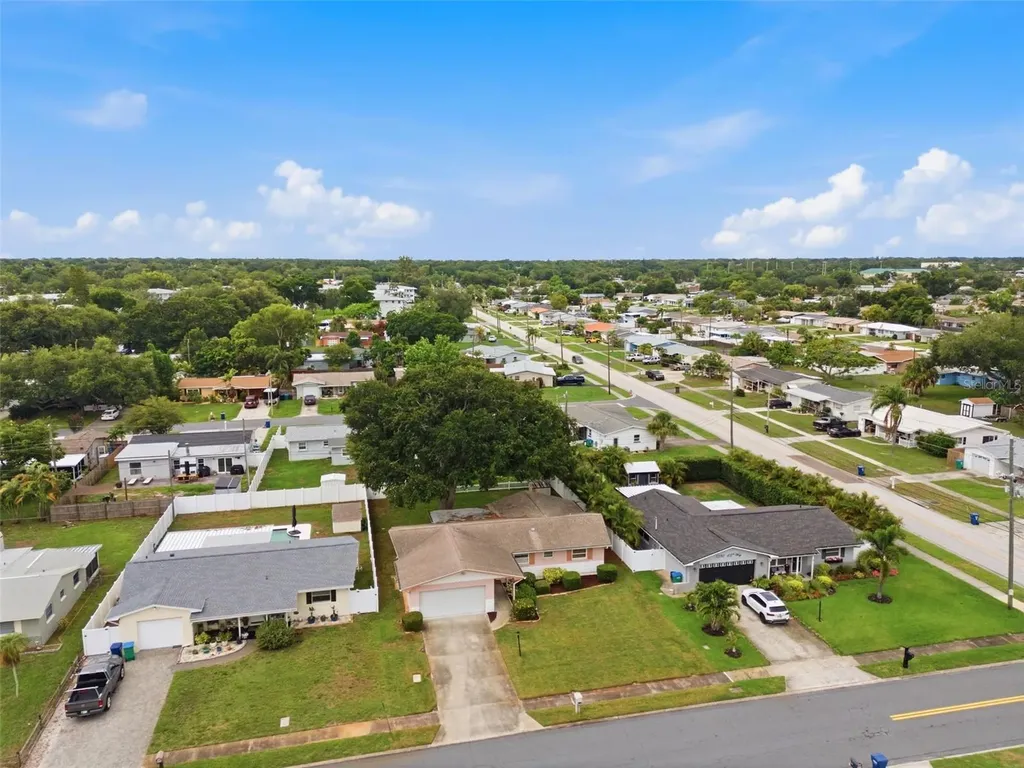 8566 108th Way Seminole FL 33772