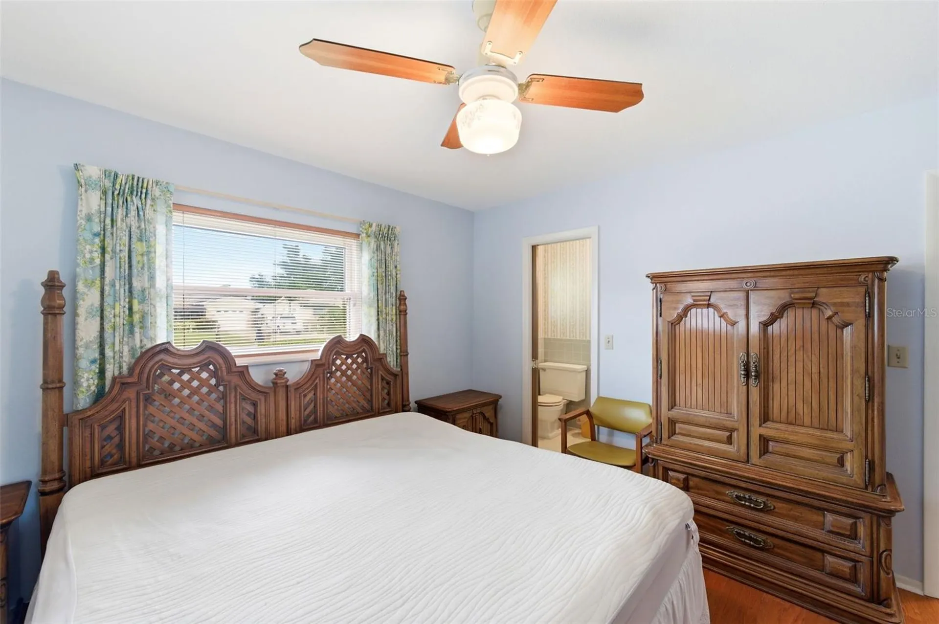 8566 108th Way Seminole FL 33772