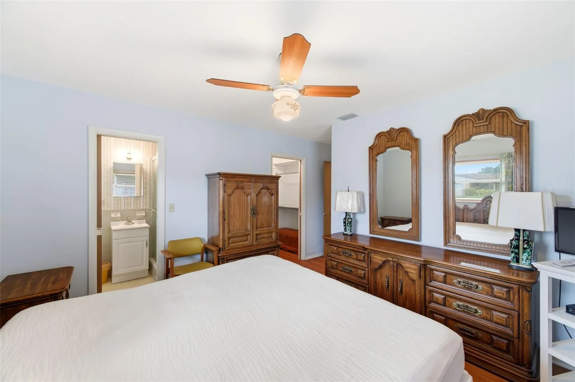 8566 108th Way Seminole FL 33772