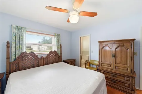 8566 108th Way Seminole FL 33772