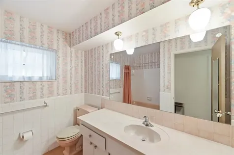 8566 108th Way Seminole FL 33772