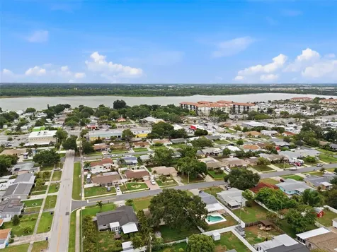 8566 108th Way Seminole FL 33772