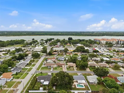 8566 108th Way Seminole FL 33772