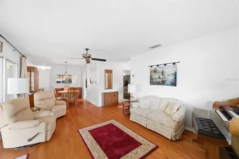 8566 108th Way Seminole FL 33772