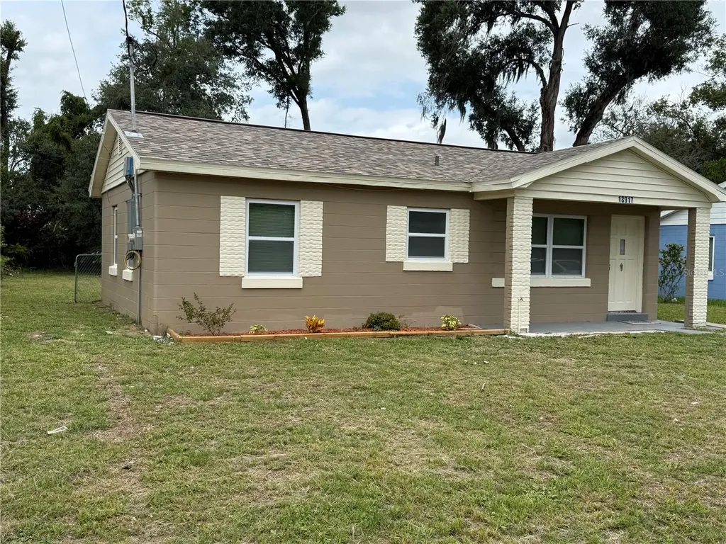 13917 3rd Street Dade City FL 33525