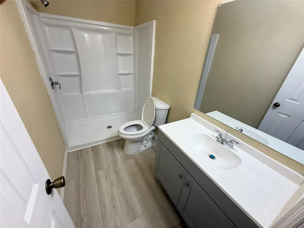 13917 3rd Street Dade City FL 33525