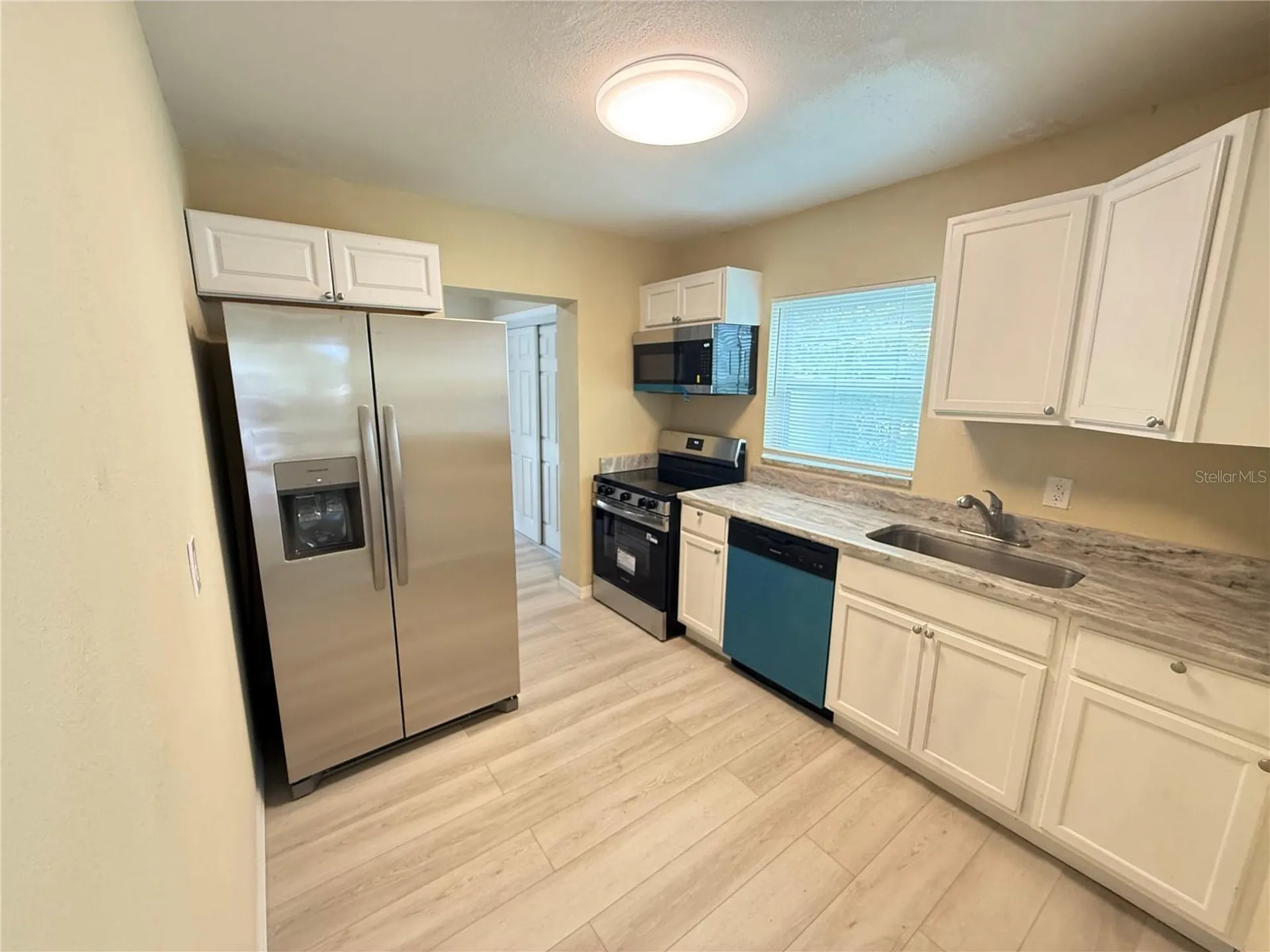 13917 3rd Street Dade City FL 33525
