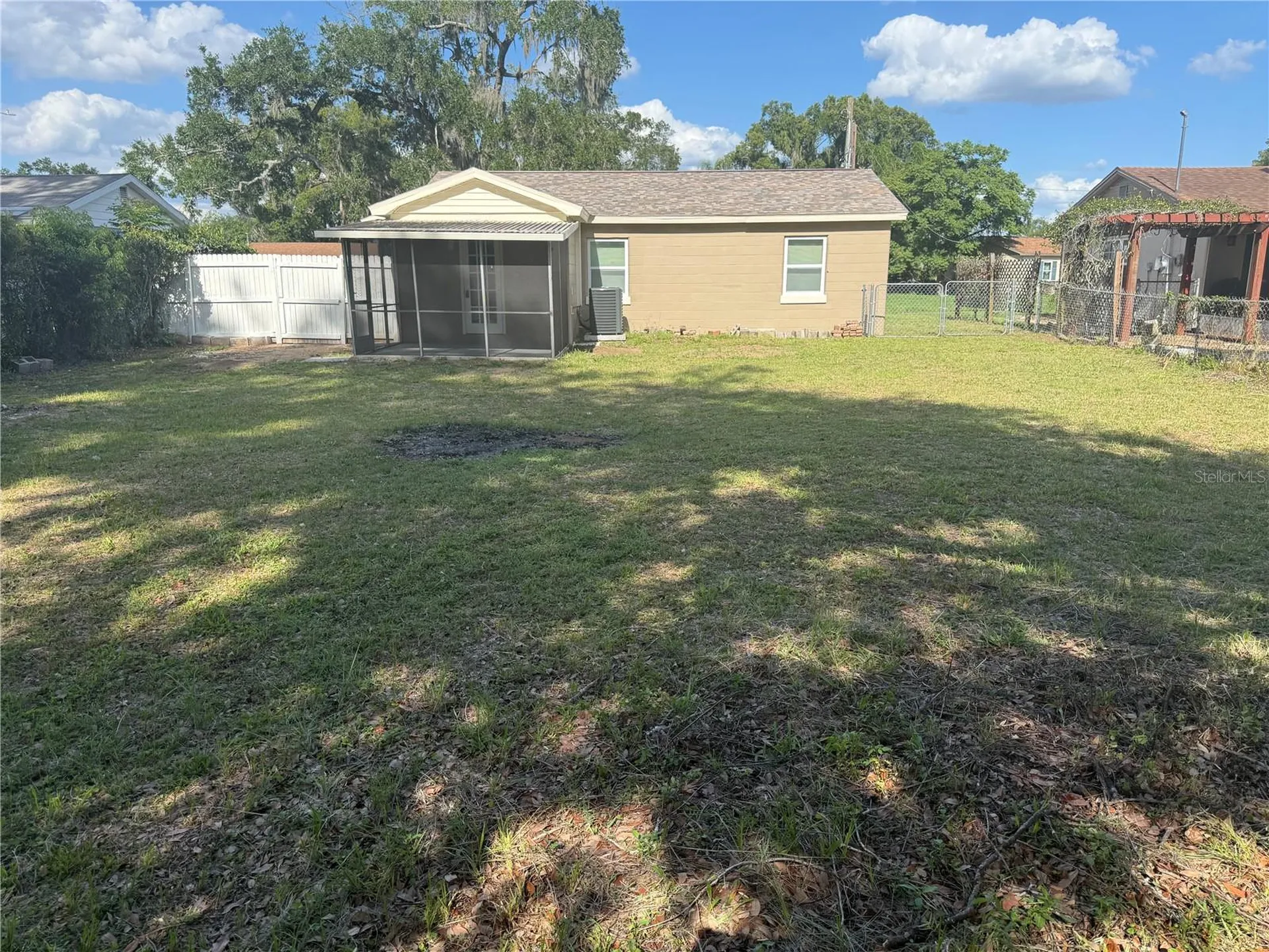 13917 3rd Street Dade City FL 33525