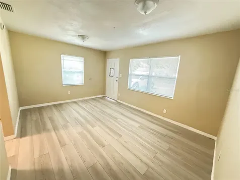13917 3rd Street Dade City FL 33525