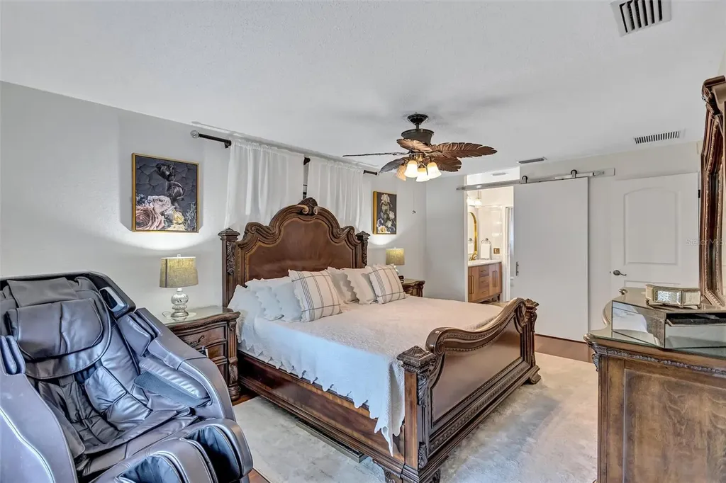 3437 35th Street N St Petersburg FL 33713