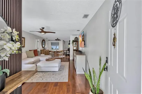 3437 35th Street N St Petersburg FL 33713