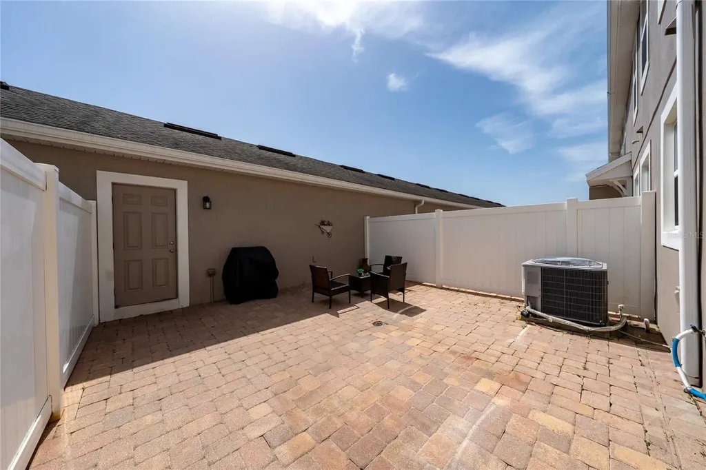 8515 Vedder Lane Orlando FL 32832