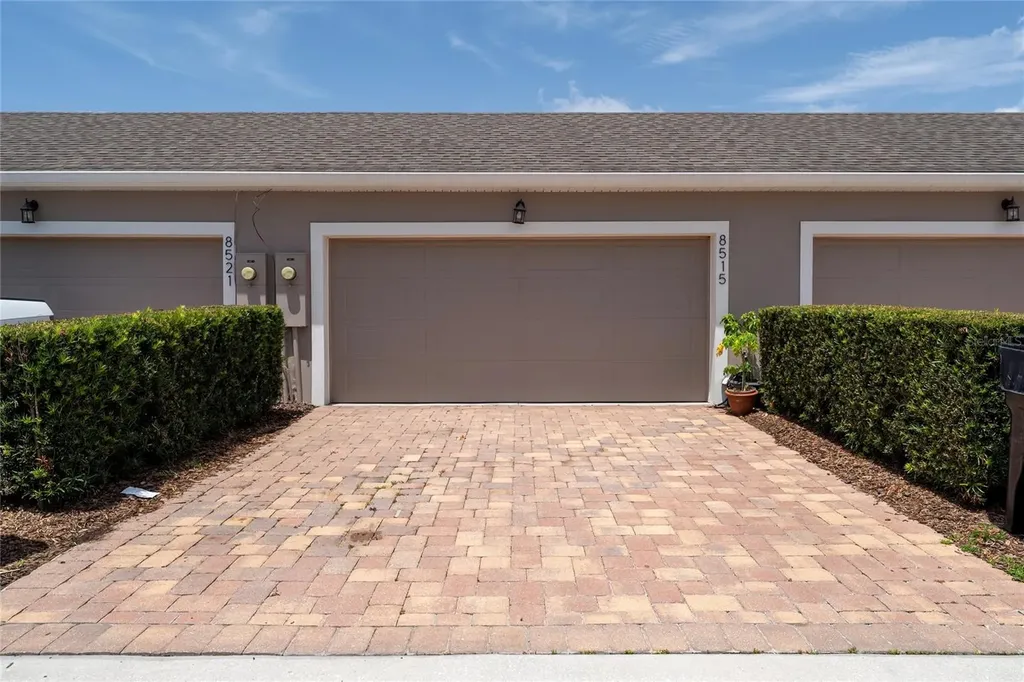 8515 Vedder Lane Orlando FL 32832