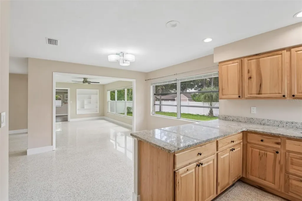 563 Eastview Road Largo FL 33770