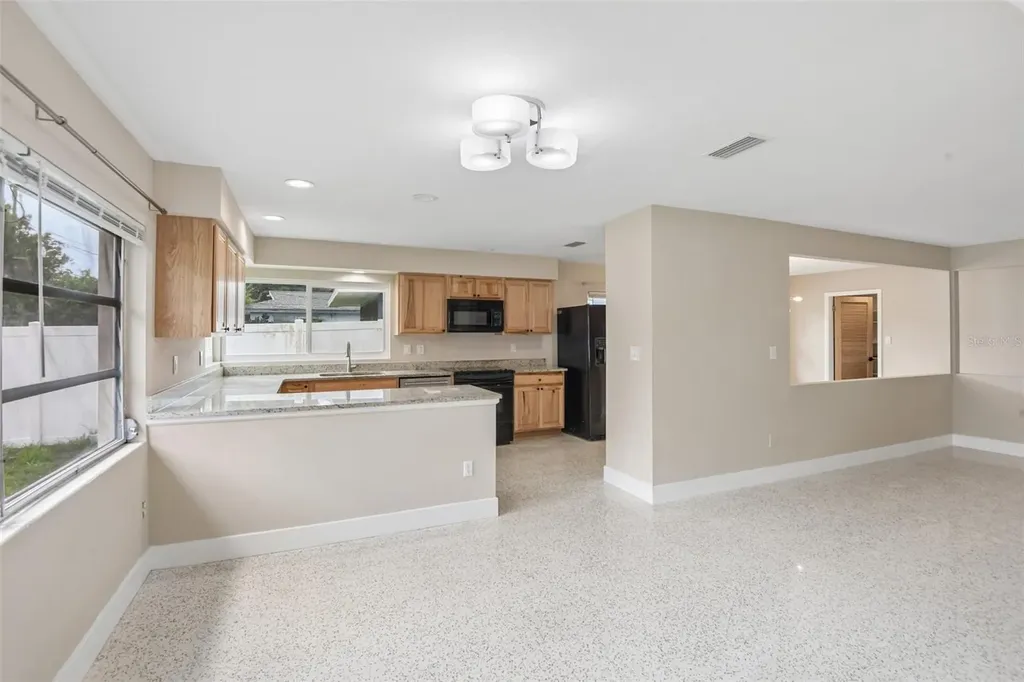 563 Eastview Road Largo FL 33770
