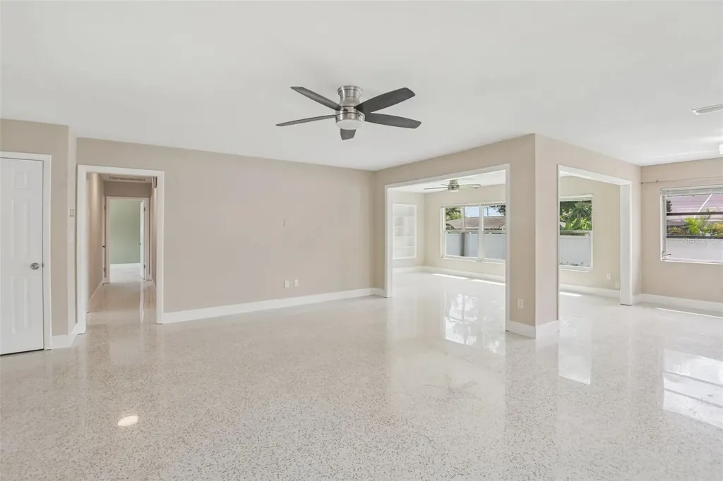 563 Eastview Road Largo FL 33770
