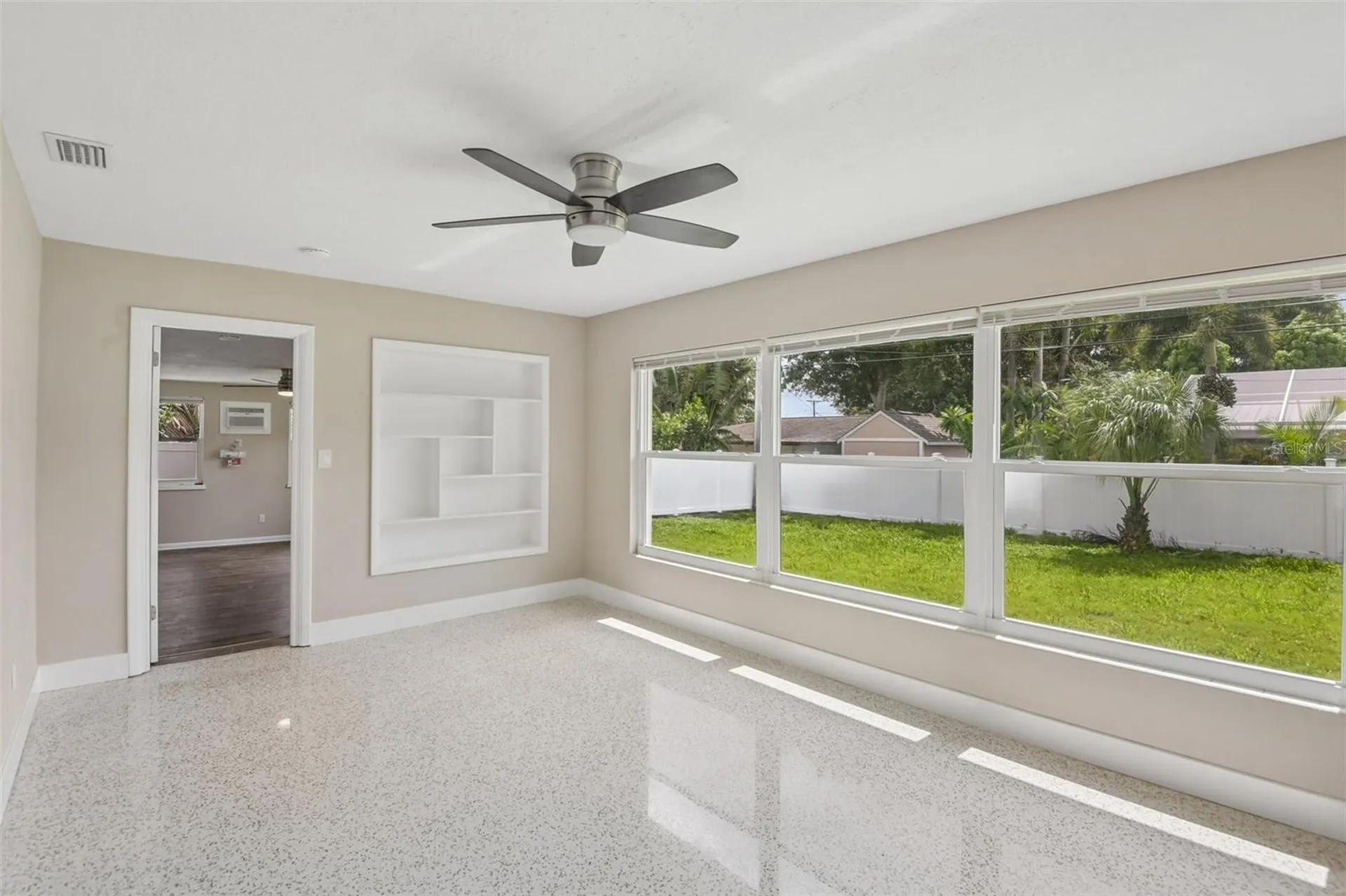 563 Eastview Road Largo FL 33770
