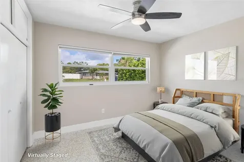 563 Eastview Road Largo FL 33770