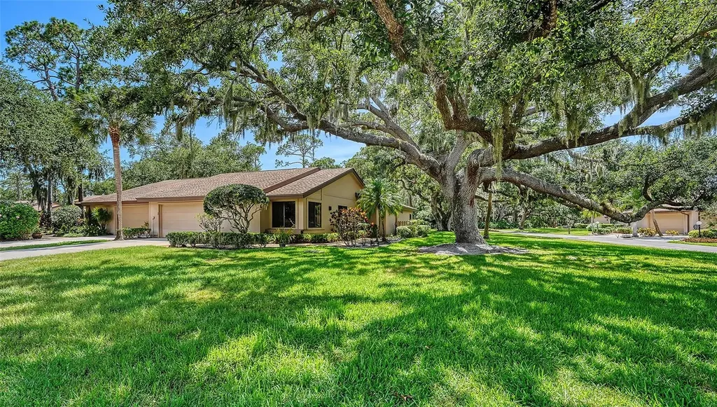 4652 Oak Hollow Drive Sarasota FL 34241