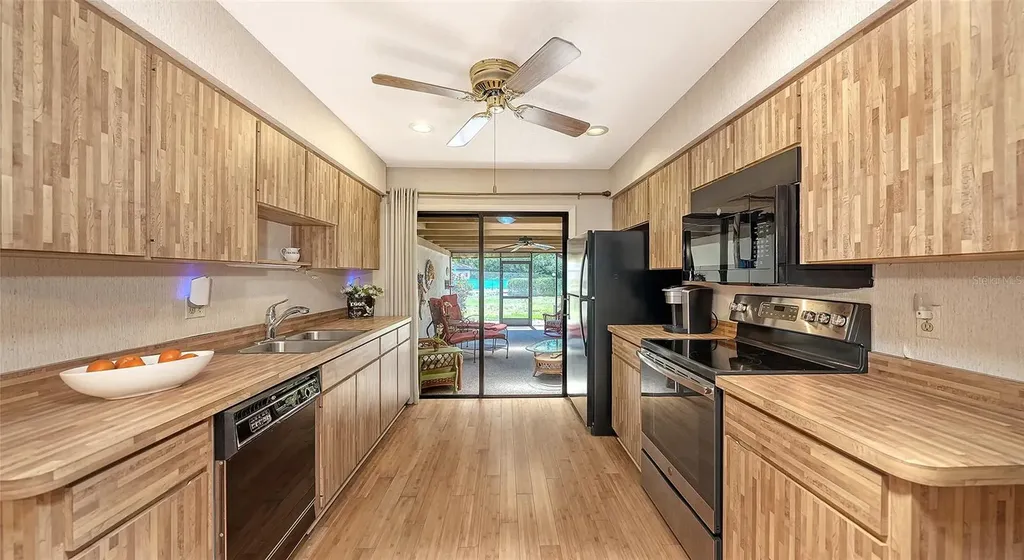 4652 Oak Hollow Drive Sarasota FL 34241