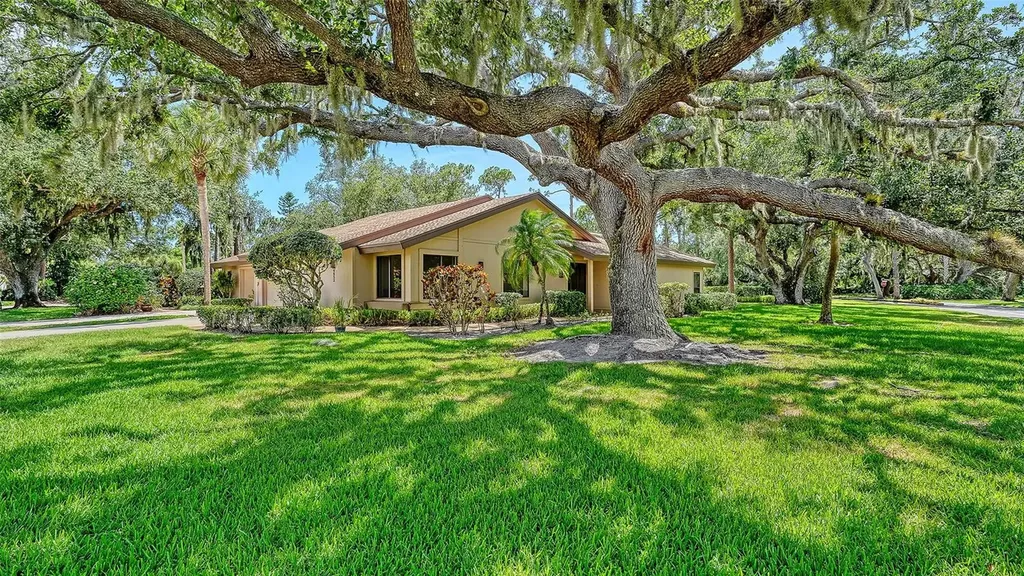 4652 Oak Hollow Drive Sarasota FL 34241
