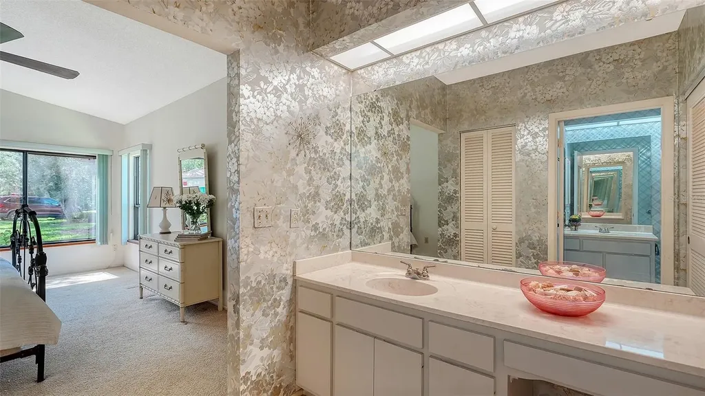 4652 Oak Hollow Drive Sarasota FL 34241