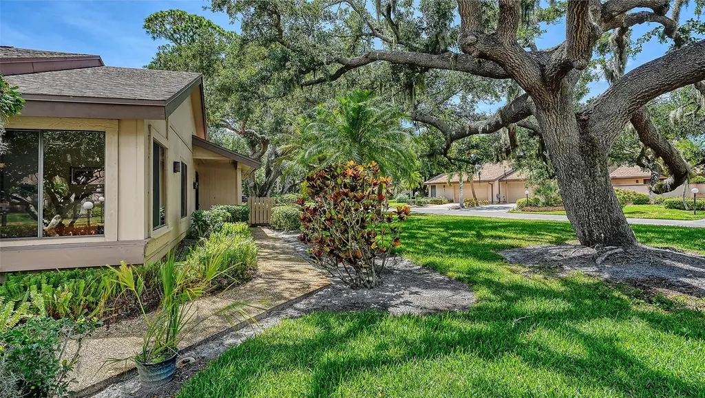 4652 Oak Hollow Drive Sarasota FL 34241