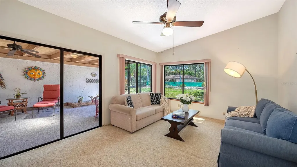 4652 Oak Hollow Drive Sarasota FL 34241