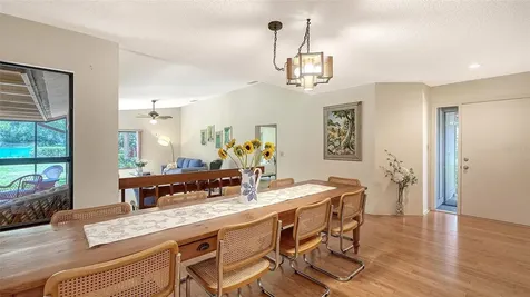 4652 Oak Hollow Drive Sarasota FL 34241